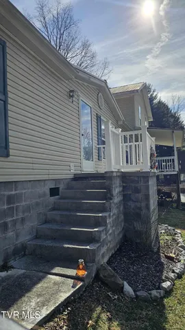 $185,000 | 108 Gross Drive, Coeburn, VA 24230