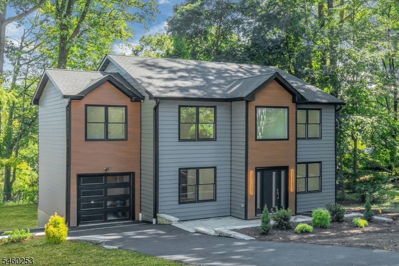 39 Woodcrest Road Boonton, NJ 07005 - Photo 2 of 41 Gallery Image 2