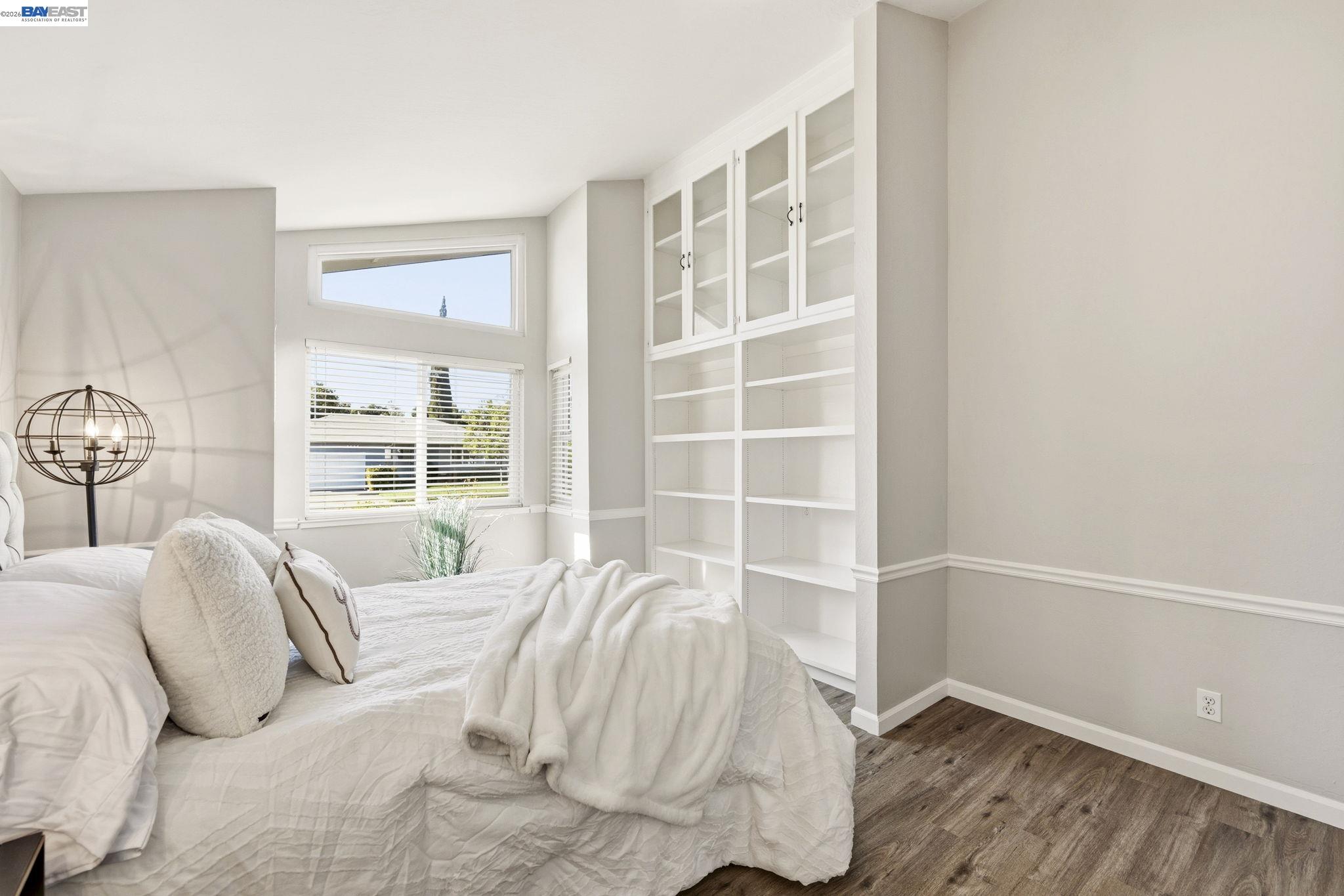 4352 Davis Way Livermore, CA 94550 - Photo 22 of 37 a bedroom with a bed and a window