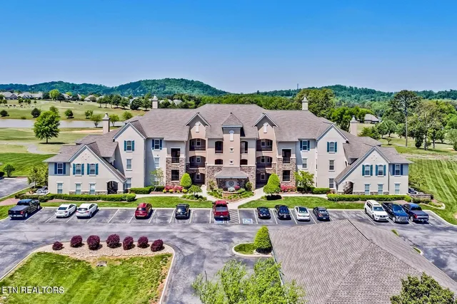 $309,900 | 535 Rarity Bay Parkway, Unit 304, Vonore, TN 37885
