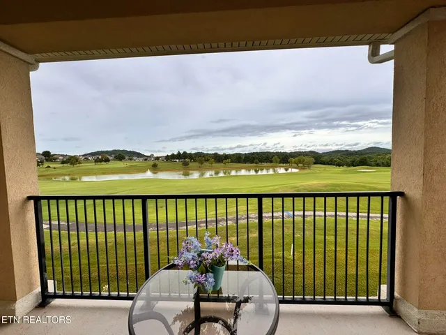 $309,900 | 535 Rarity Bay Parkway, Unit 304, Vonore, TN 37885