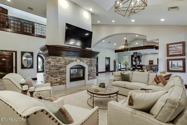 $309,900 | 535 Rarity Bay Parkway, Unit 304, Vonore, TN 37885