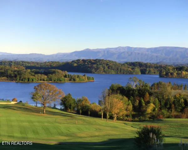 $309,900 | 535 Rarity Bay Parkway, Unit 304, Vonore, TN 37885