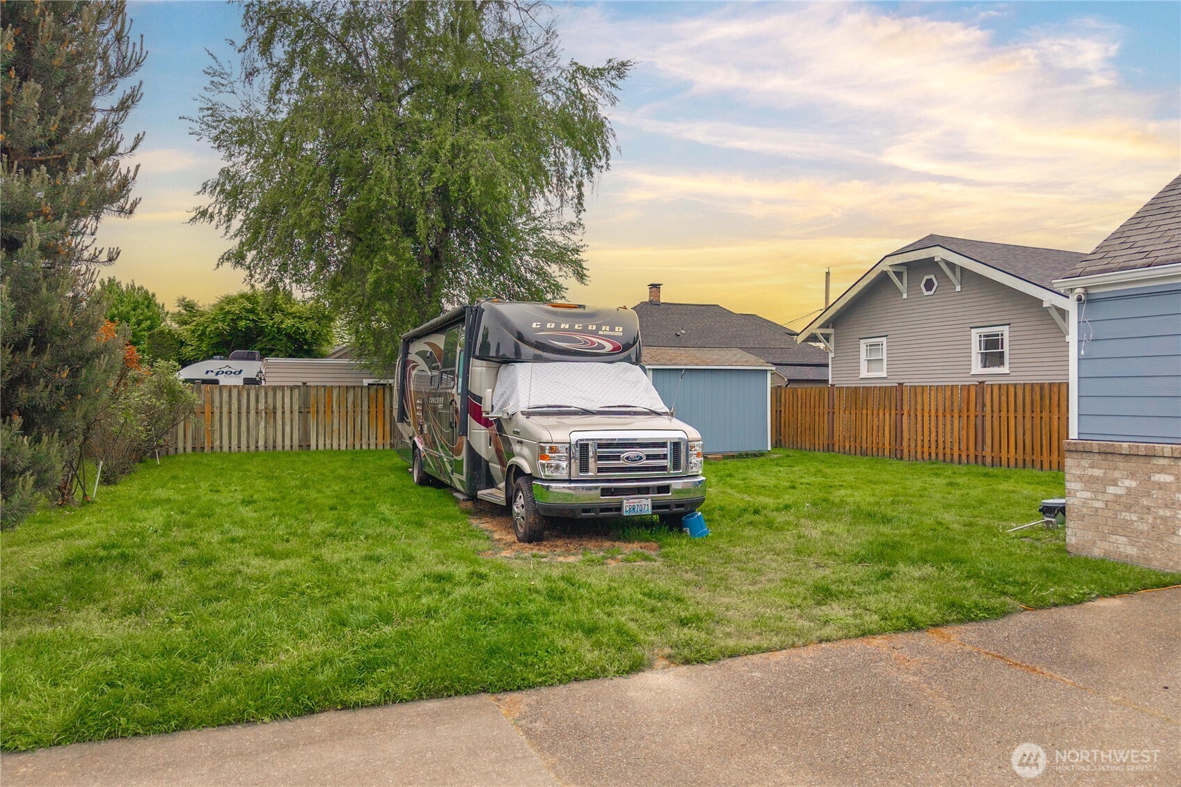 1010 Academy Street Sumner, WA 98390 - Photo 34 of 37