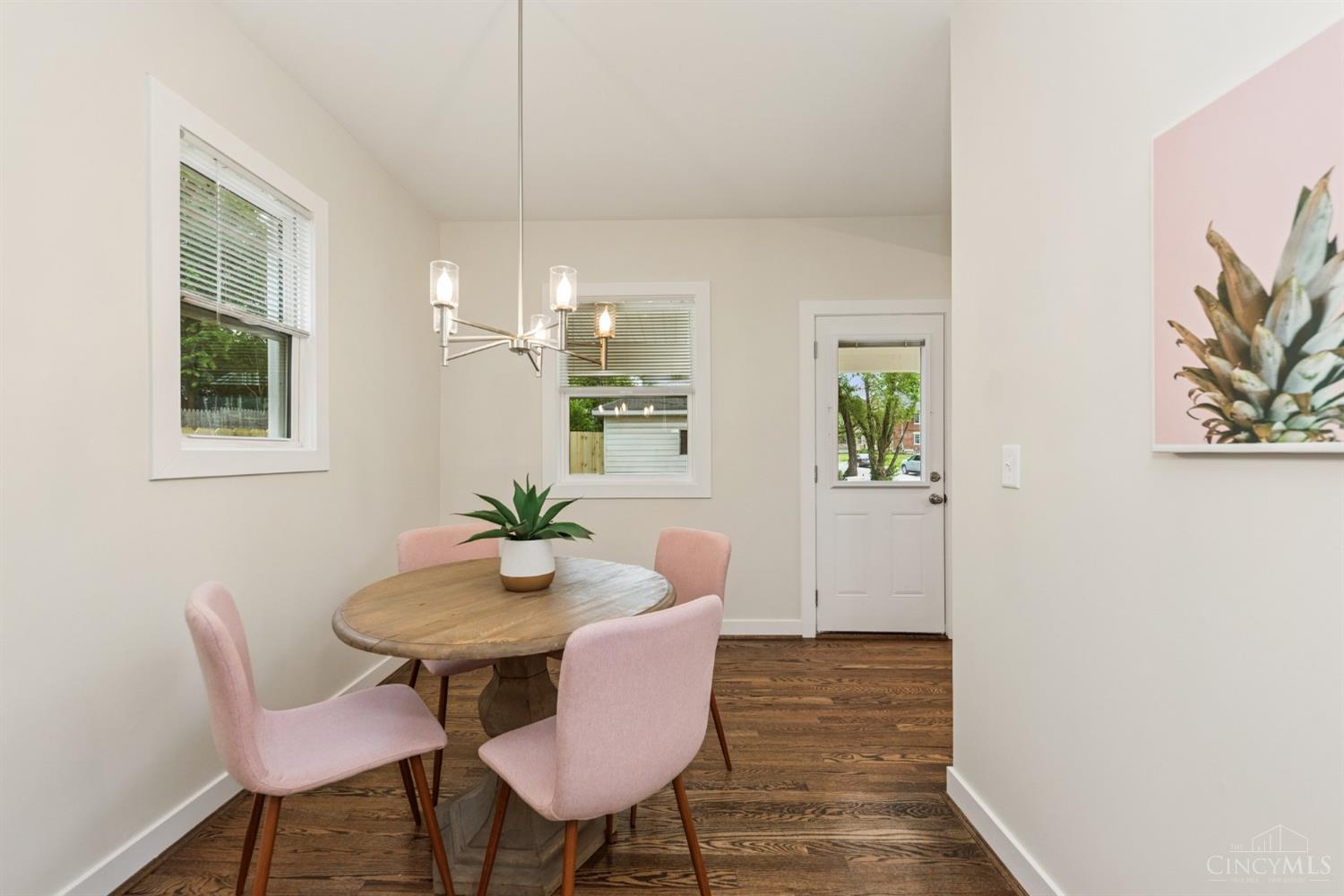6124 Roe Street Cincinnati, OH 45227 - Photo 21 of 61