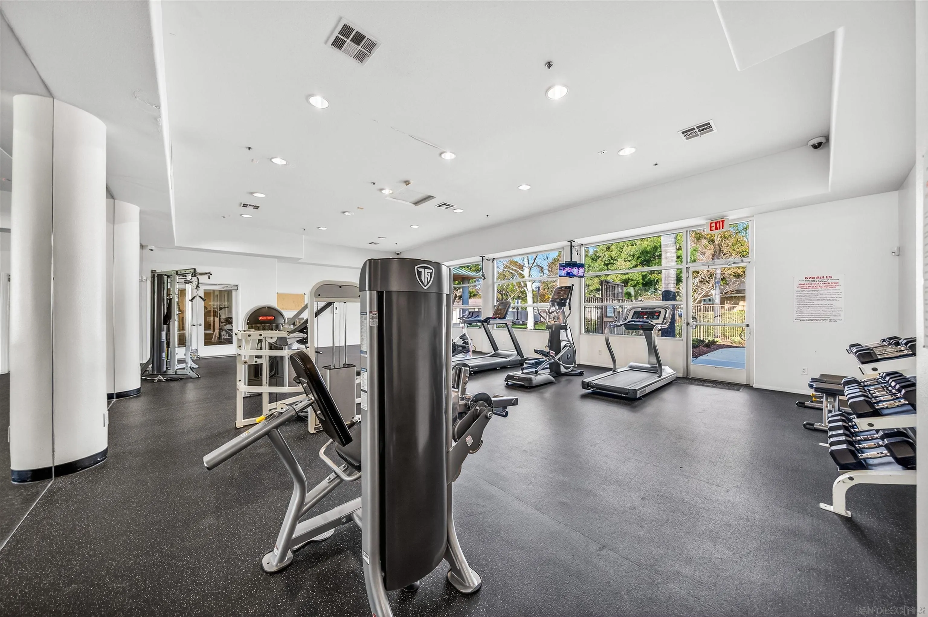 44706 Adam Lane Temecula, CA 92592 - Photo 35 of 36 a view of a room with gym equipment
