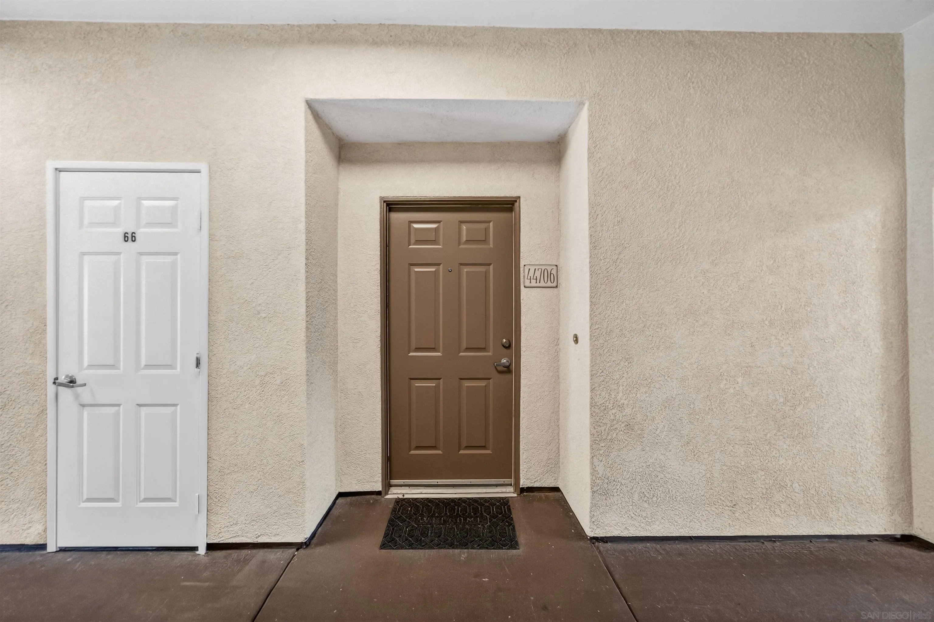 44706 Adam Lane Temecula, CA 92592 - Photo 4 of 36 a view of an entryway door