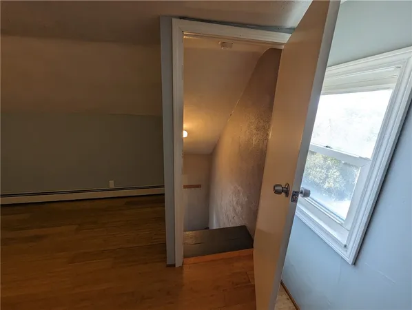 $2,400 | 61 Utton Avenue, Unit 2, Pawtucket, RI 02860