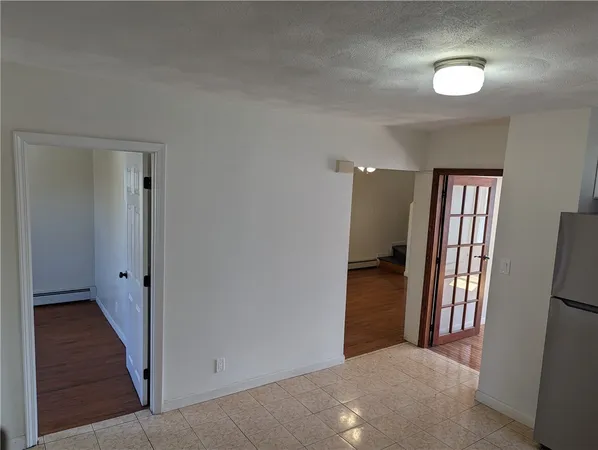 $2,400 | 61 Utton Avenue, Unit 2, Pawtucket, RI 02860