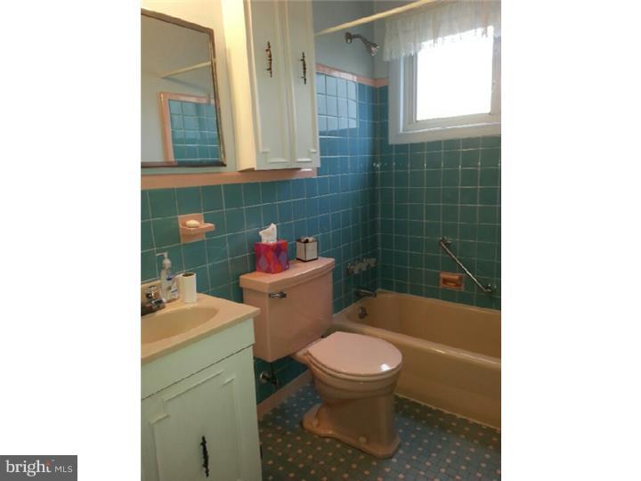 2212 Gilham Road Broomall, PA 19008 - Photo 8 of 12 Gallery Image 8