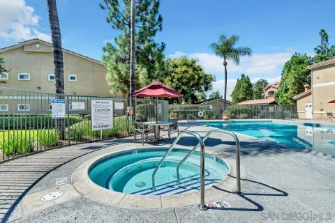 $355,000 | 24909 Madison Avenue, Unit 3513, Murrieta, CA 92562