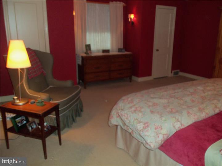 708 Cambridge Road Bala Cynwyd, PA 19004 - Photo 18 of 25 Bedroom - Main