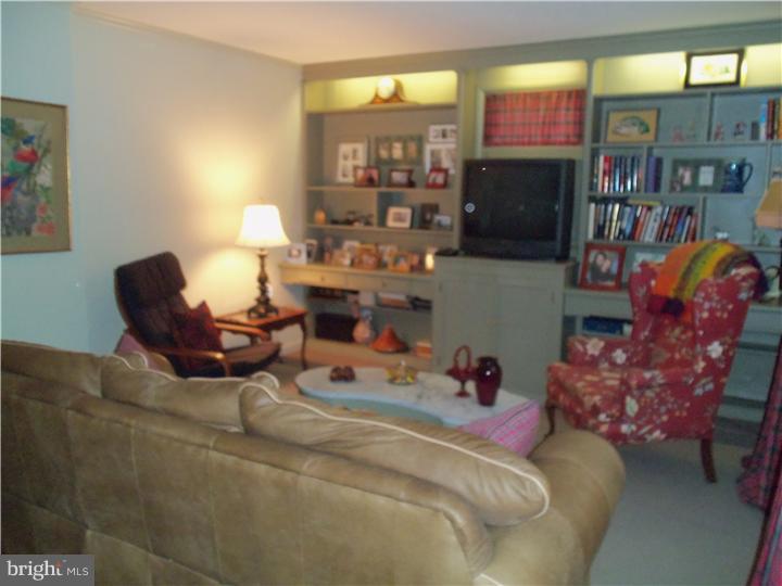 708 Cambridge Road Bala Cynwyd, PA 19004 - Photo 7 of 25 Family Room