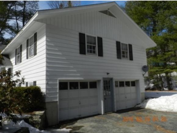 12 Pinewood Avenue Springfield, VT 05156 - Photo 6 of 23