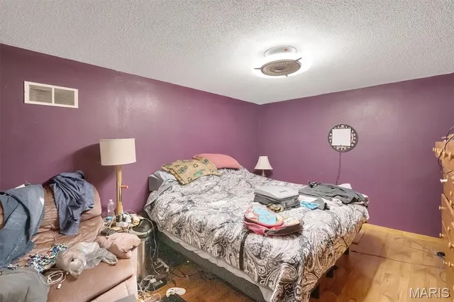 $180,000 | 401 Bunker Hill Drive, De Soto, MO 63020