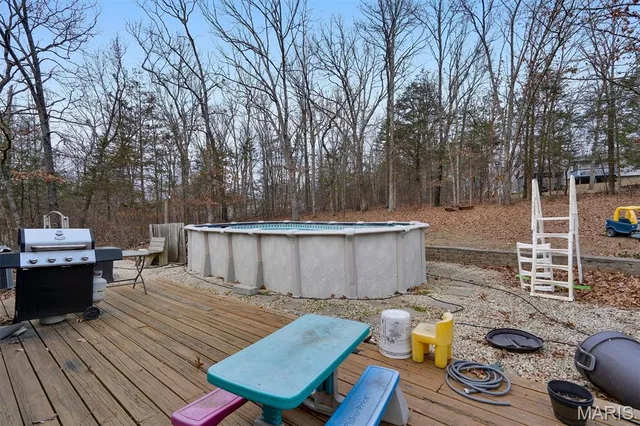 $180,000 | 401 Bunker Hill Drive, De Soto, MO 63020