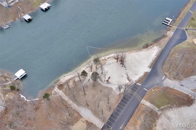 $180,000 | 401 Bunker Hill Drive, De Soto, MO 63020