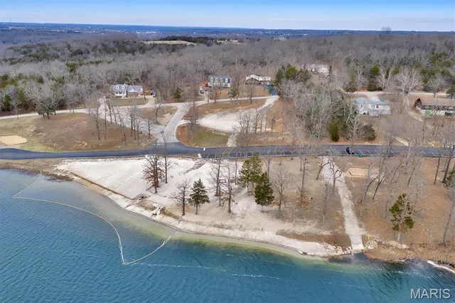 $180,000 | 401 Bunker Hill Drive, De Soto, MO 63020