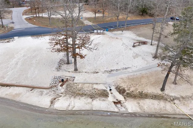 $180,000 | 401 Bunker Hill Drive, De Soto, MO 63020