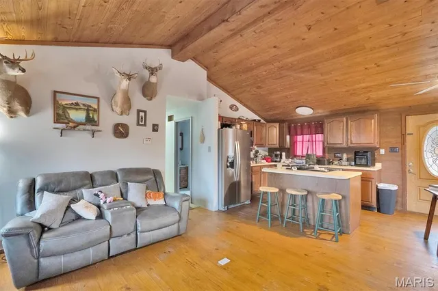 $180,000 | 401 Bunker Hill Drive, De Soto, MO 63020