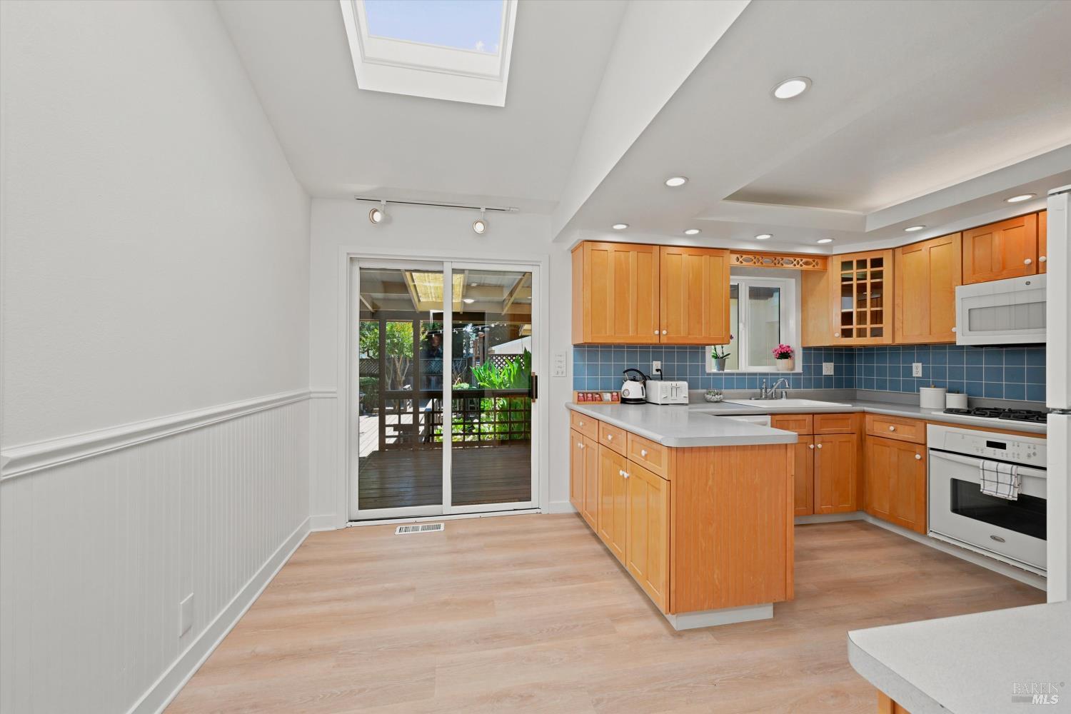 2006 Montgomery Drive Santa Rosa, CA 95405 - Photo 12 of 36