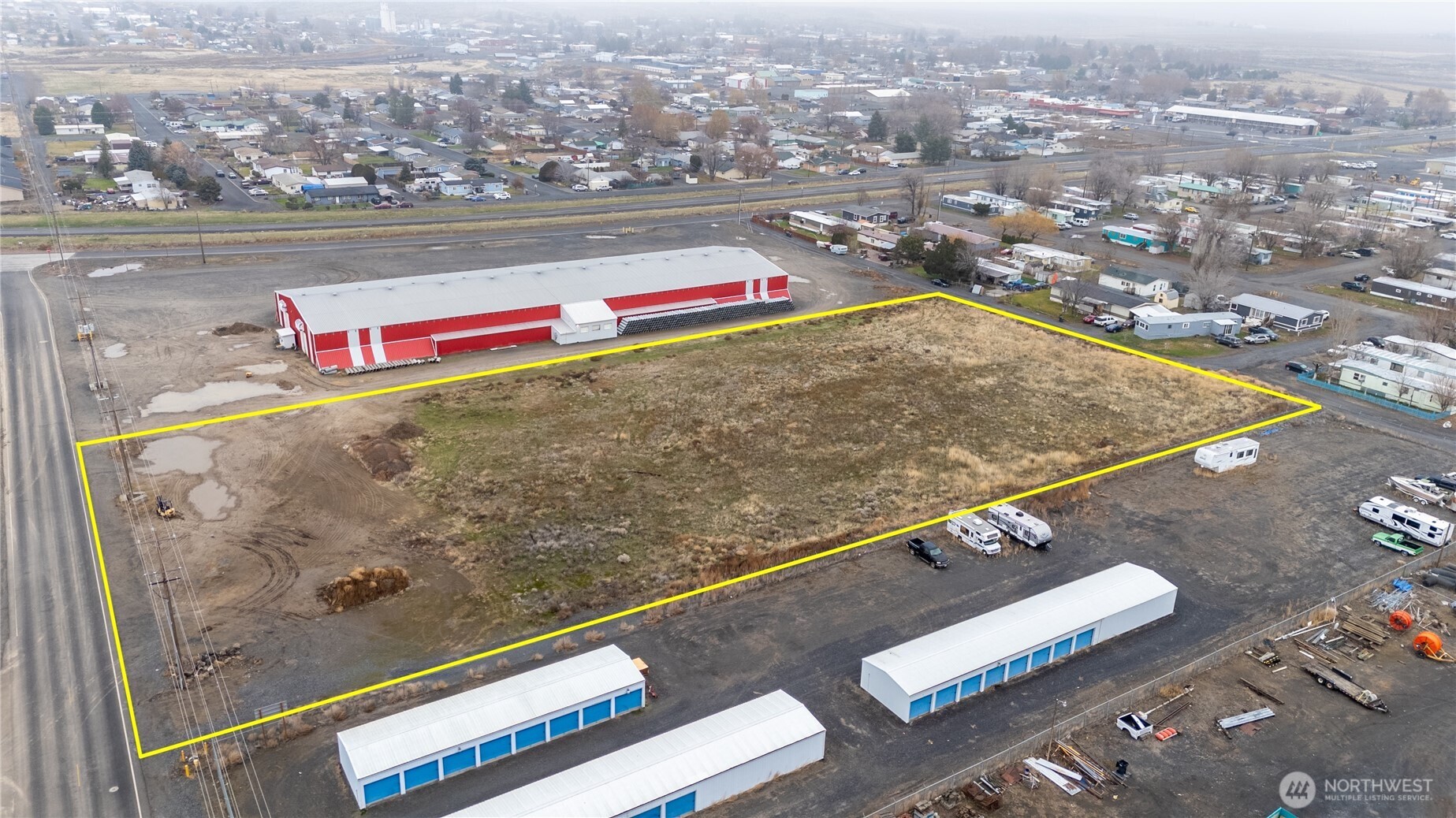 0 Parcel 109-870-179 Connell, WA 99326 - Photo 5 of 7 an aerial view of residential houses with outdoor space