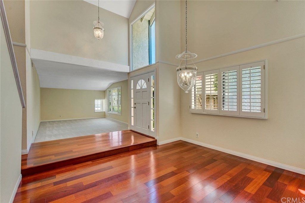 8 Bull Run Irvine, CA 92620 - Photo 13 of 52 Formal dining room