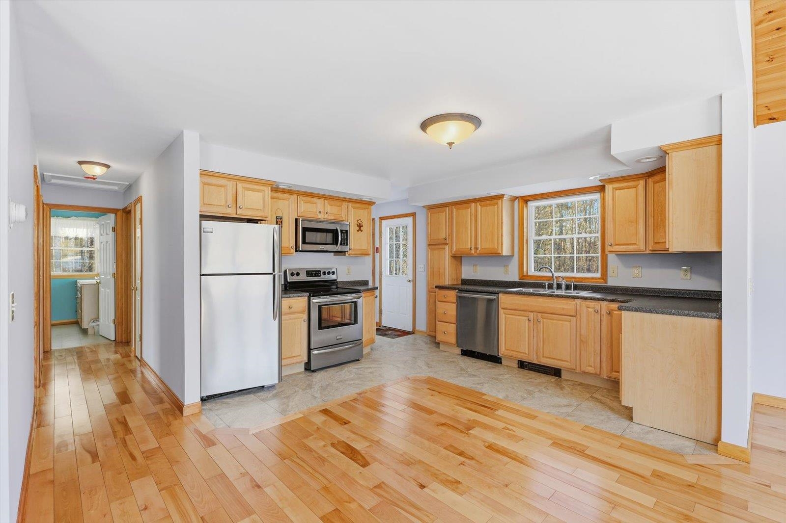 59 Thompson Road Keene, NH 03431 - Photo 12 of 31