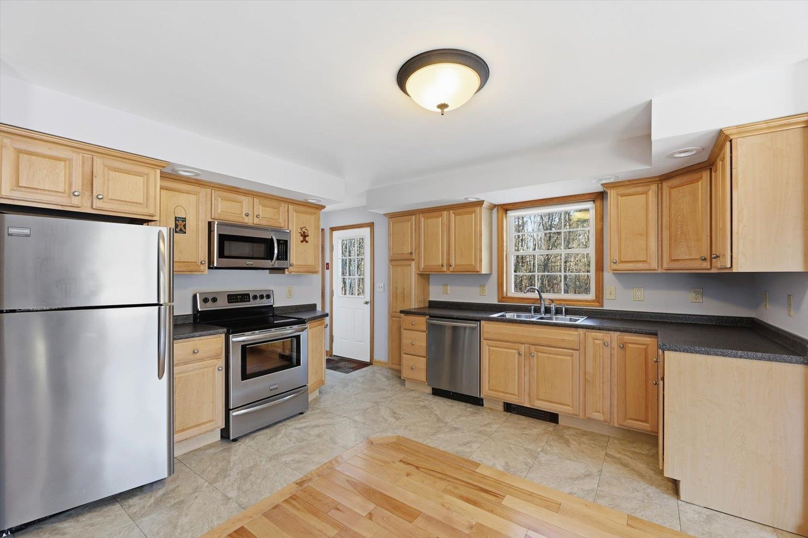 59 Thompson Road Keene, NH 03431 - Photo 13 of 31