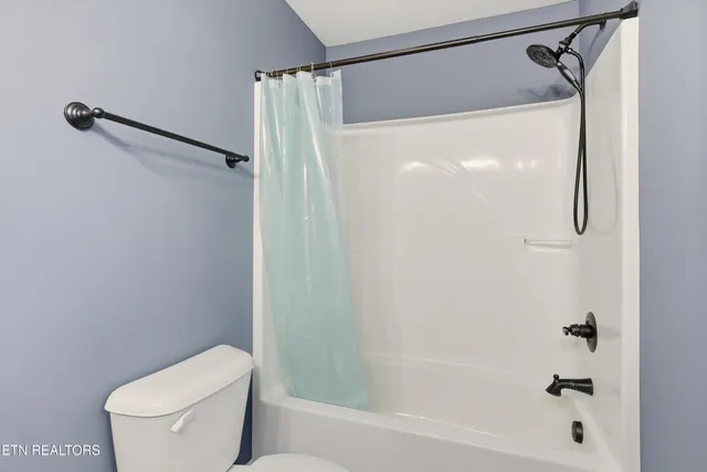 $450,000 | 7928 Poplar Grove Lane, Powell, TN 37849