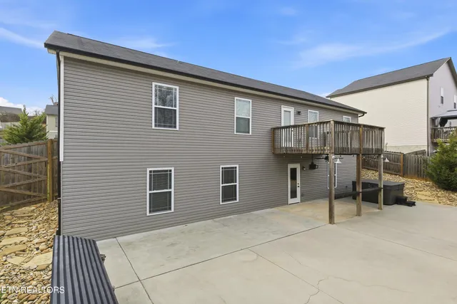 $450,000 | 7928 Poplar Grove Lane, Powell, TN 37849