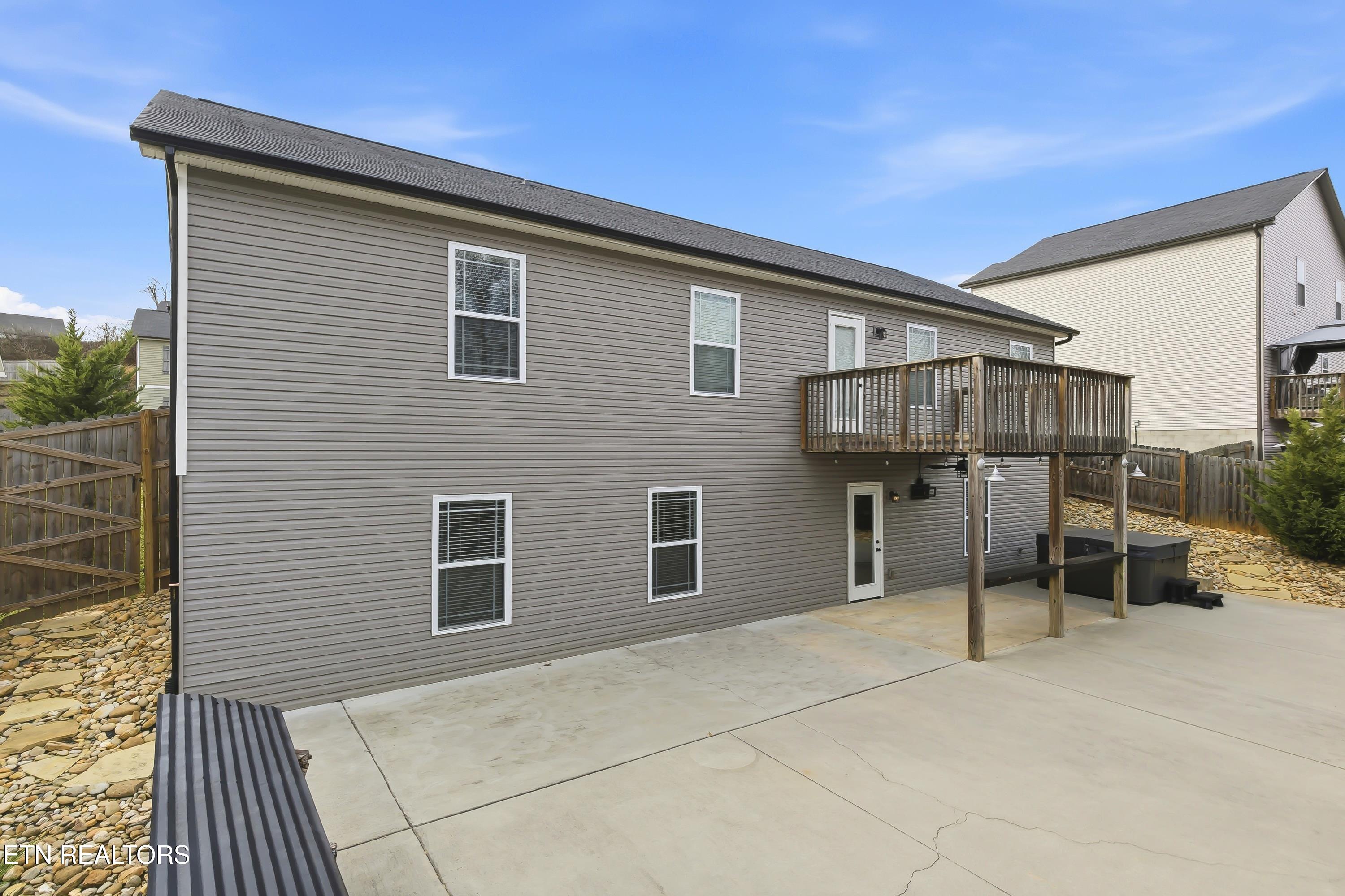 7928 Poplar Grove Lane Powell, TN 37849 - Photo 36 of 37 Party Patio