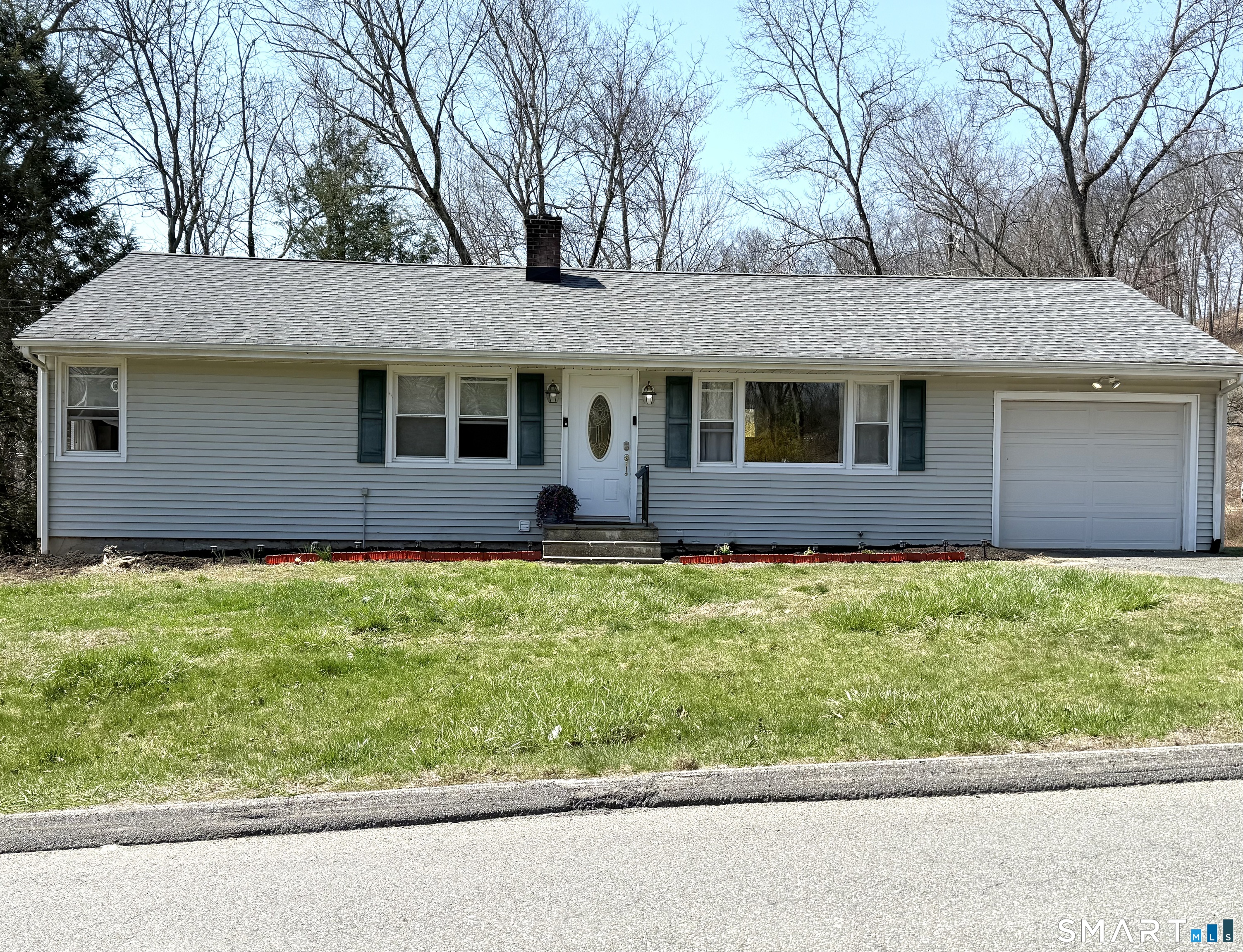 105 Long Mountain Road New Milford, CT 06776 - Photo 2 of 24
