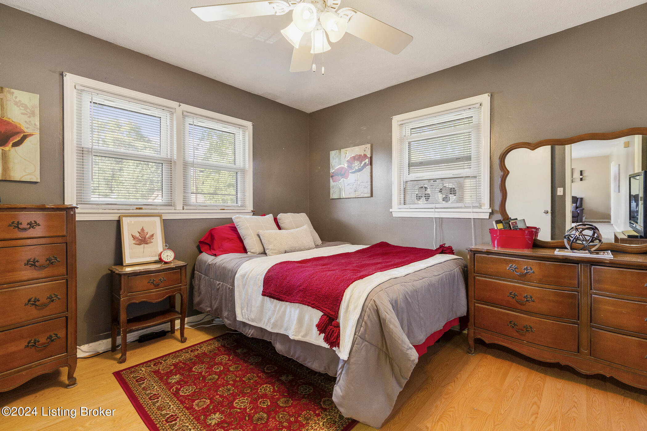 3608 Tarragon Road Louisville, KY 40219 - Photo 19 of 37 33