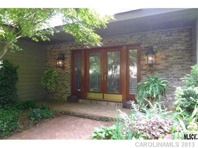 3125 Laurel Ridge Road Northwest Hickory, NC 28601 - Photo 3 of 16 Gallery Image 3