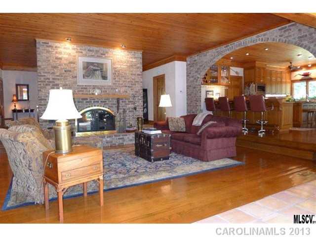 3125 Laurel Ridge Road Northwest Hickory, NC 28601 - Photo 4 of 16 Gallery Image 4