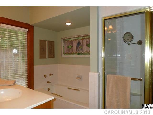 3125 Laurel Ridge Road Northwest Hickory, NC 28601 - Photo 10 of 16 Gallery Image 10