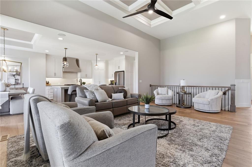 21122 189th Street Spring Hill, KS 66083 - Photo 5 of 55