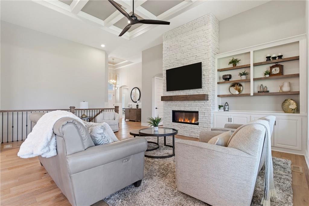 21122 189th Street Spring Hill, KS 66083 - Photo 10 of 55