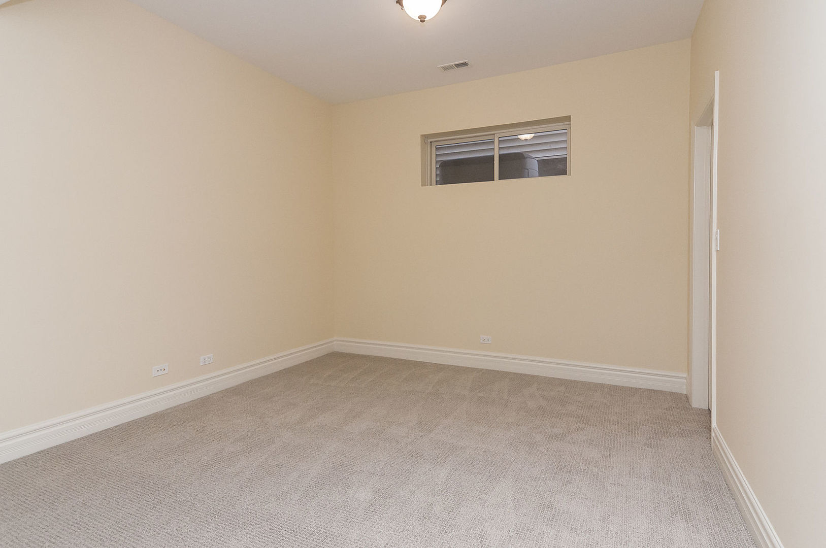 Undisclosed Address Chicago, IL 60618 - Photo 33 of 40