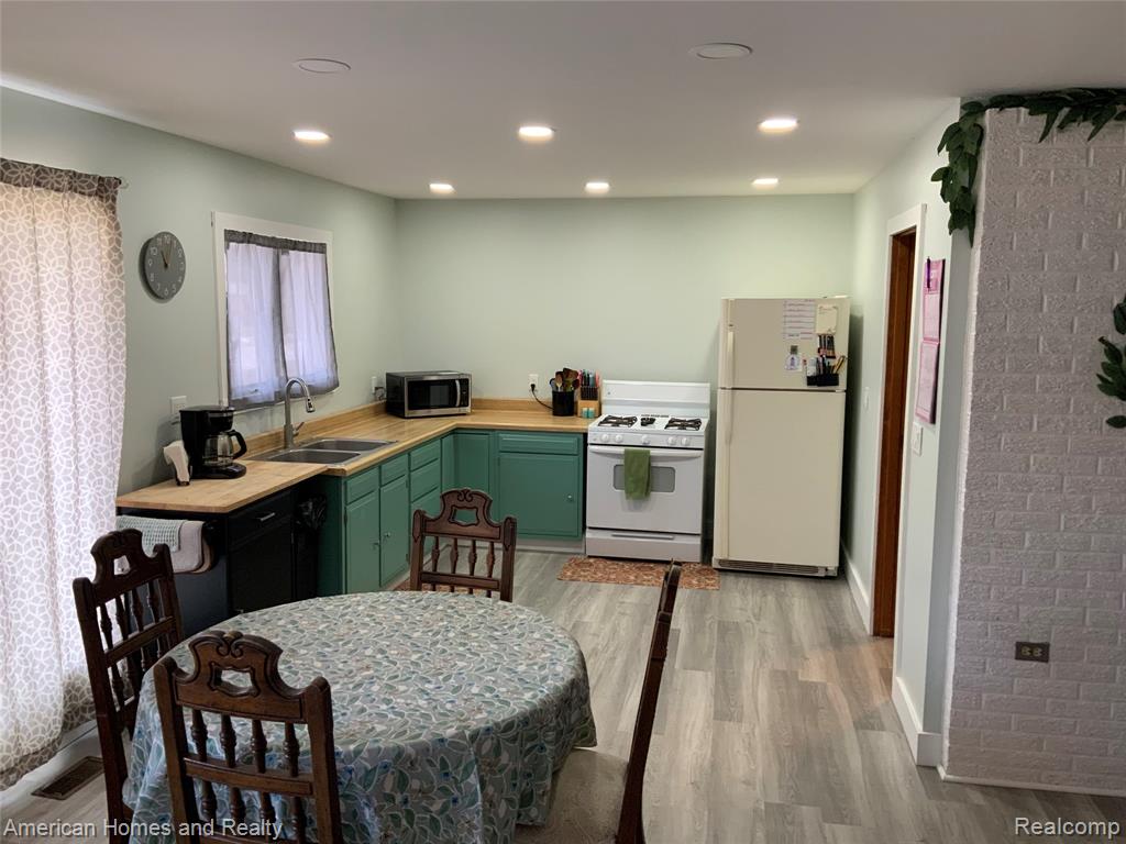 1088 Bluetick Road St. Helen, MI 48656 - Photo 8 of 21