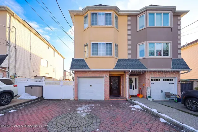 $799,000 | 47 Churchill Avenue | Woodrow