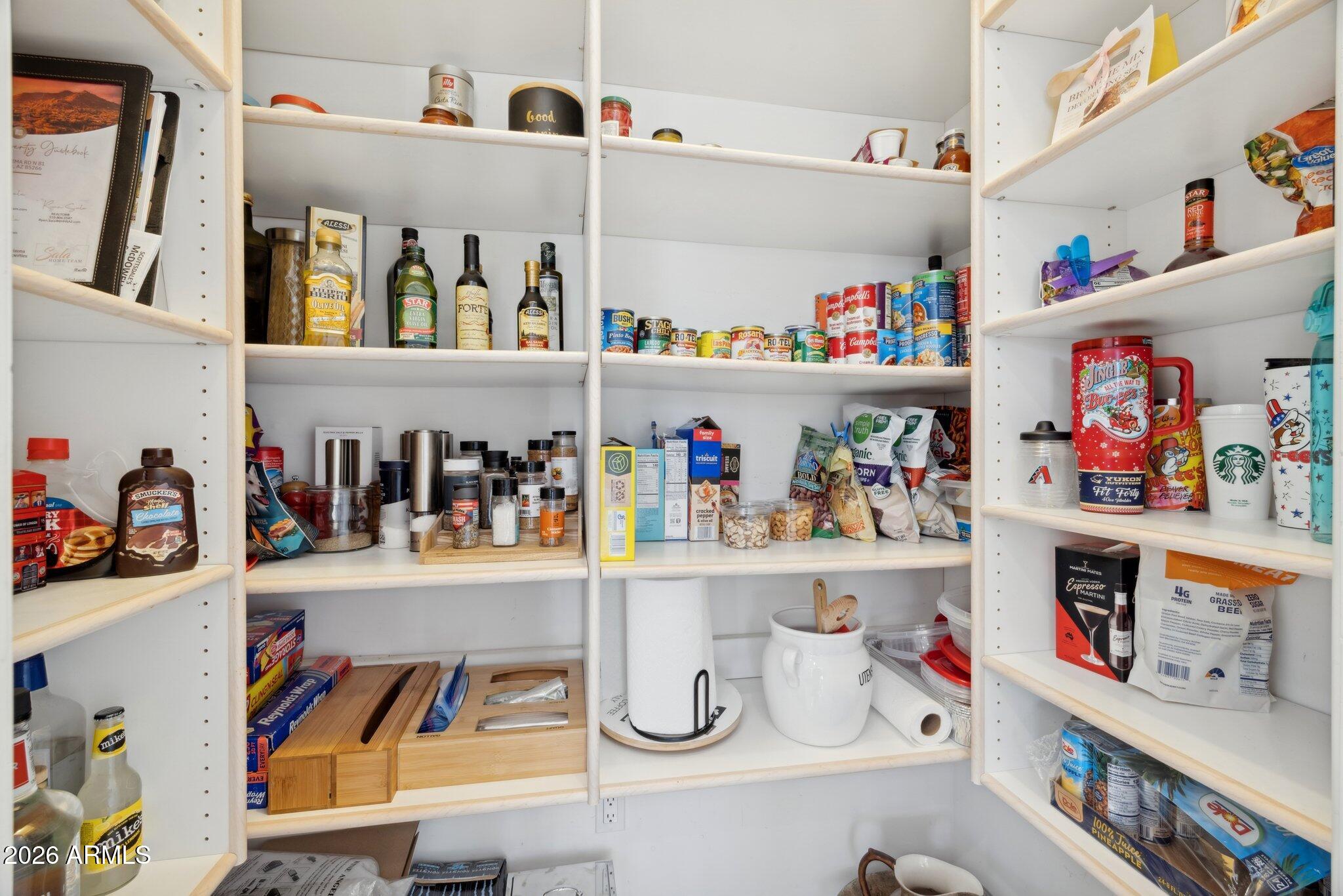 30600 North Pima Road, Unit 81 Scottsdale, AZ 85266 - Photo 21 of 66 Large walk-in pantry