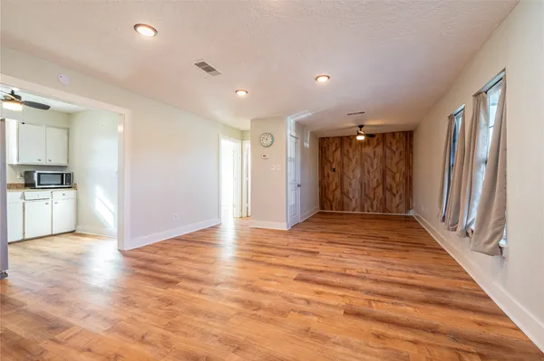 $1,500 | 13109 Farm To Market Road 1764, Santa Fe, TX 77510