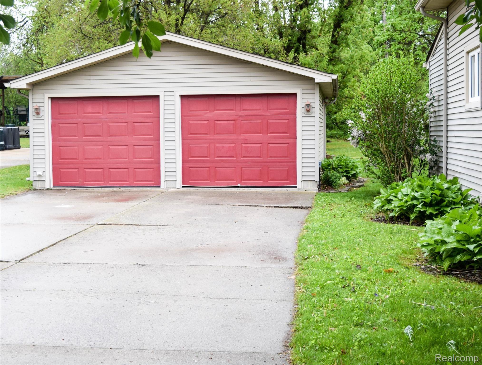 28295 Waltz Road New Boston, MI 48164 - Photo 35 of 36 DSC_0048.jpg