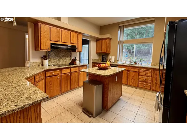$729,900 | 90416 Sheffler Road, Elmira, OR 97437