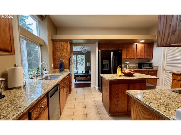 $729,900 | 90416 Sheffler Road, Elmira, OR 97437