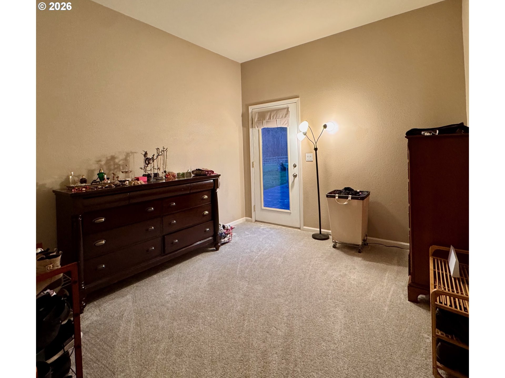 90416 Sheffler Road Elmira, OR 97437 - Photo 26 of 42 Bedroom, Owner's Suite