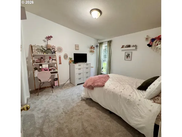 $729,900 | 90416 Sheffler Road, Elmira, OR 97437