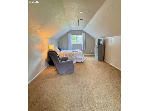 $729,900 | 90416 Sheffler Road, Elmira, OR 97437